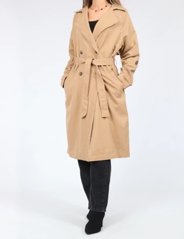 Trench Stradivarius, maro