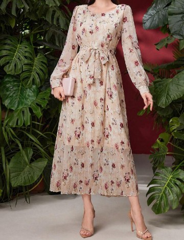 
						Rochie medie SHEIN, floral