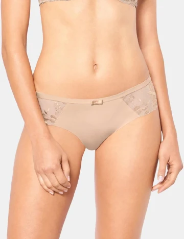 Chilot Triumph, crem Crem