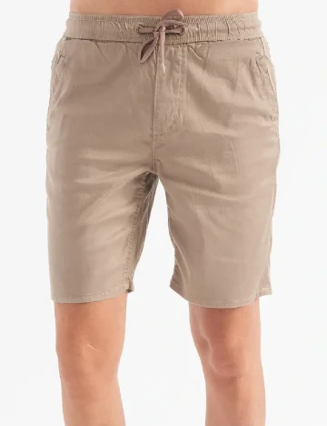 Pantaloni scurti Blend Plus Size, maro deschis