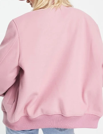 Jacheta Miss Selfridge, roz