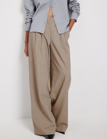 
						Pantaloni NA-KD, maro
