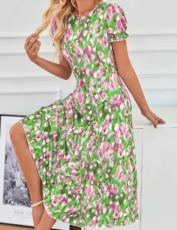 Rochie medie SHEIN, verde/roz Verde