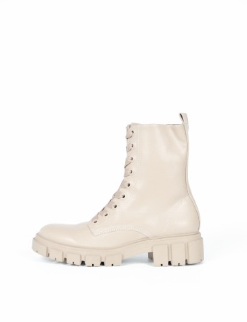 
						Ghete Stradivarius, crem