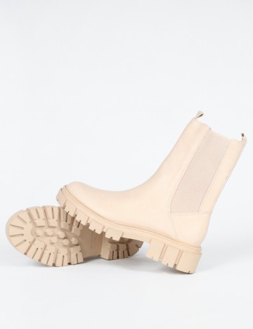 
						Ghete Stradivarius, crem