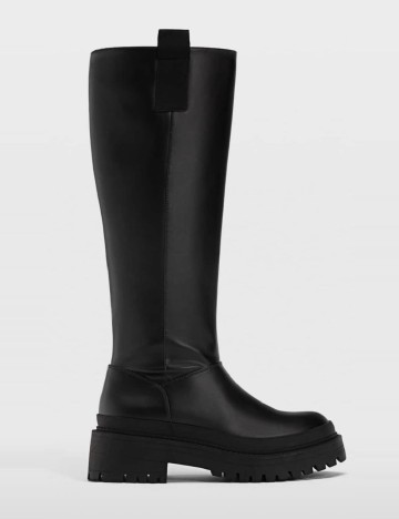 
						Cizme Stradivarius, negru