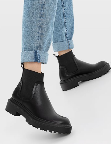 
						Ghete Stradivarius, negru