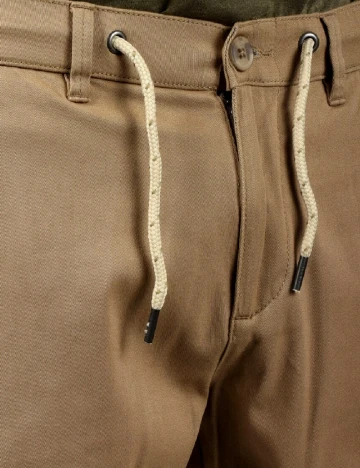 Pantaloni scurti BLEND, maro