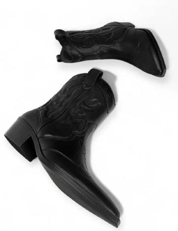 Ciocate Stradivarius, negru