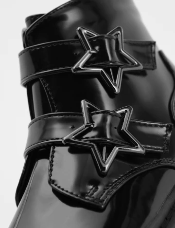 Ghete Reserved, negru Negru