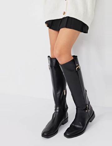 
						Cizme Stradivarius, negru