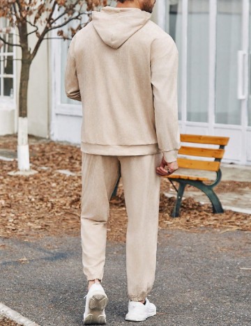 Compleu SHEIN Plus Size Men, maro deschis