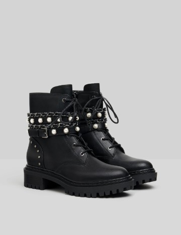 
						Ghete Bershka, negru