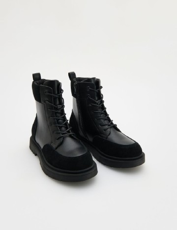 Ghete Reserved, negru