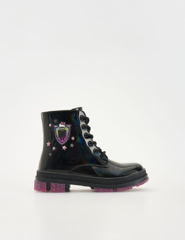 Ghete Reserved, negru