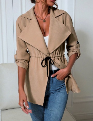
						Blazer SHEIN, crem