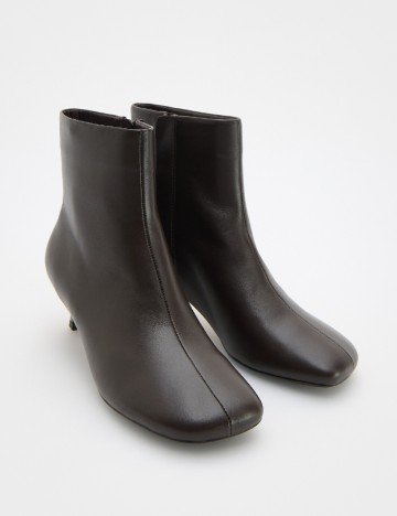 Botine Reserved, maro