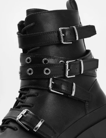 Ghete Reserved, negru Negru