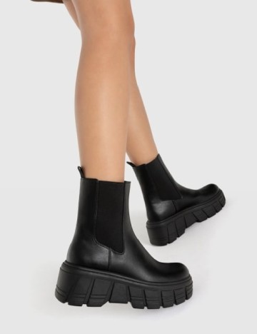 
						Botine Stradivarius, negru