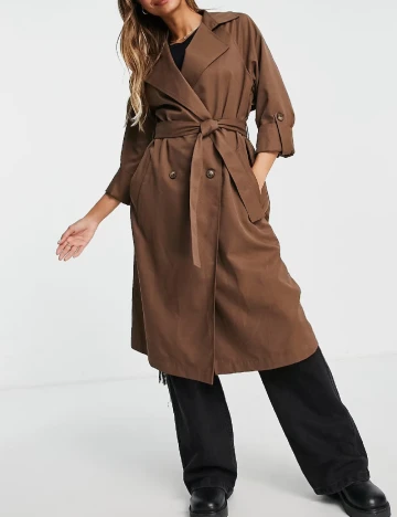 Trench Stradivarius, maro Maro