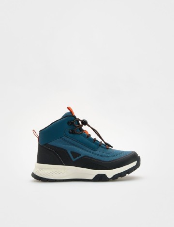 Ghete Reserved, albastru