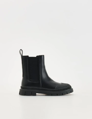 Ghete Reserved, negru Negru