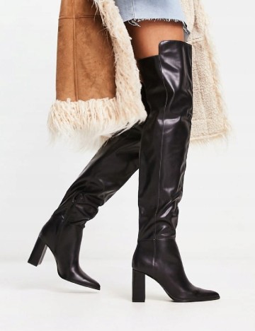 
						Cizme Stradivarius, negru
