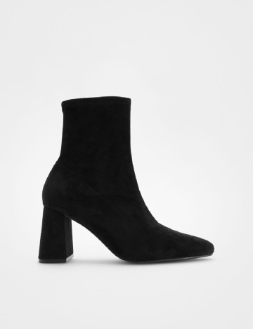 
						Botine Reserved, negru