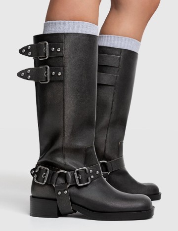 
						Cizme Stradivarius, negru