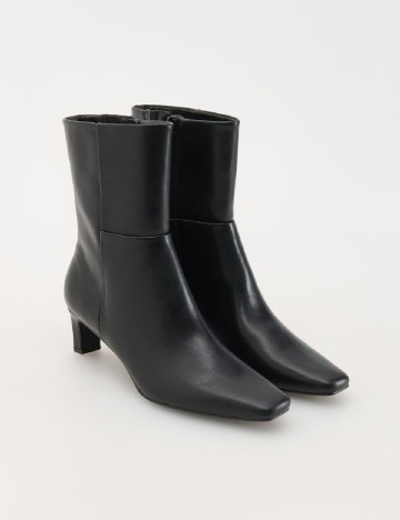 
						Botine Reserved, negru