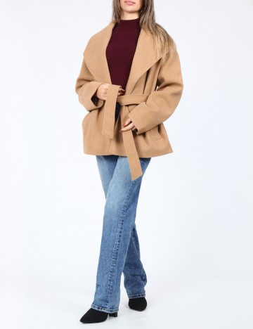 
						Palton Vero Moda, maro