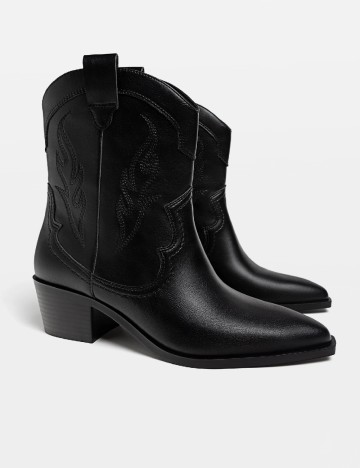 
						Ciocate Stradivarius, negru