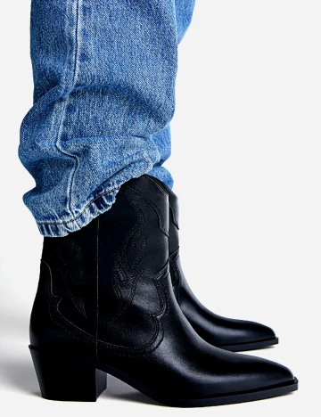 Ciocate Stradivarius, negru Negru