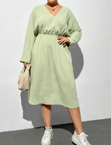 Rochie medie SHEIN CURVE, verde deschis Verde