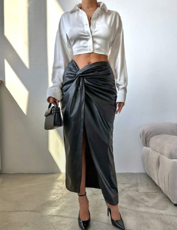 
						Fusta SHEIN, negru