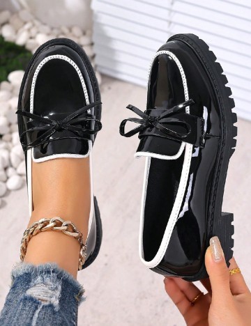 
						Mocasini SHEIN, negru