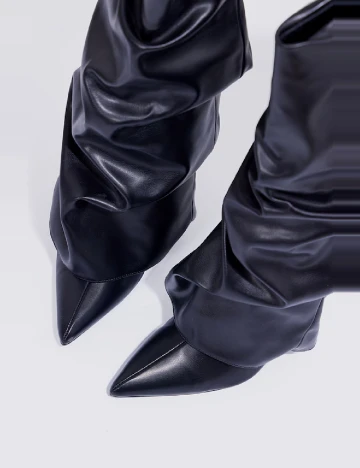 Cizme PrettyLittleThing, negru Negru