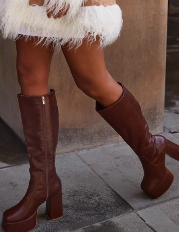 Cizme PrettyLittleThing, maro