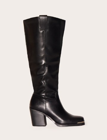 
						Cizme PrettyLittleThing, negru