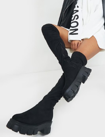 
						Cizme PrettyLittleThing, negru