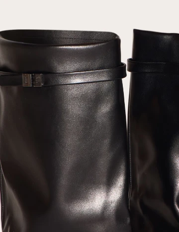 Cizme PrettyLittleThing, negru Negru