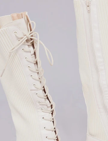 Cizme PrettyLittleThing, ecru Alb
