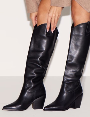 
						Cizme PrettyLittleThing, negru