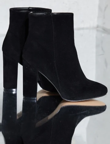 Botine PrettyLittleThing, negru Negru