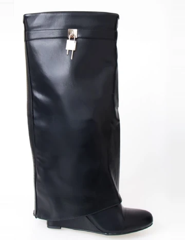 Cizme PrettyLittleThing, negru Negru