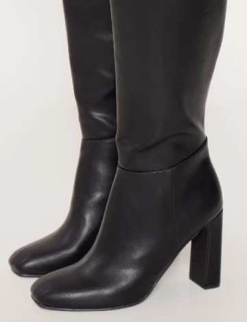 Cizme PrettyLittleThing, negru Negru