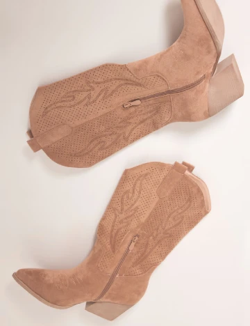 Ciocate PrettyLittleThing, maro deschis Maro