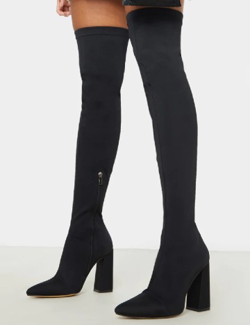 
						Cizme PrettyLittleThing, negru