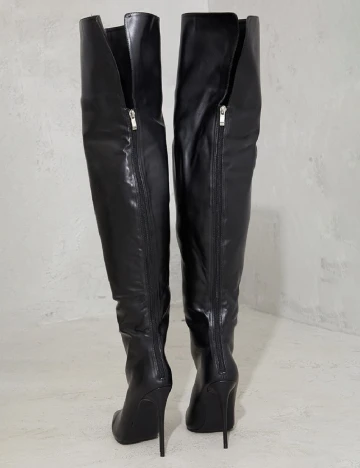 Cizme PrettyLittleThing, negru Negru