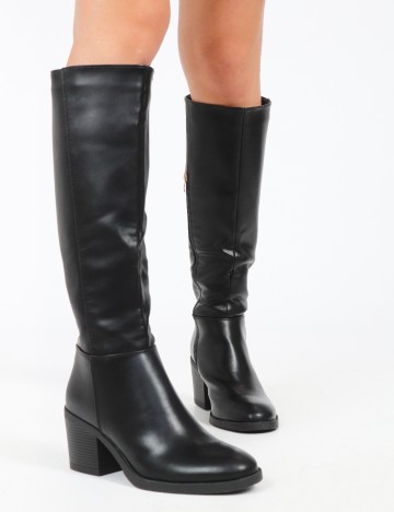 
						Cizme PrettyLittleThing, negru
